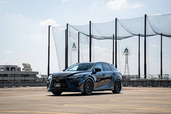 Фото дисков HRE S200H Черный сатин на Lexus RX V
