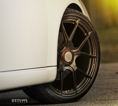 Фото дисков Strasse Wheels SM5R Deep Concave Monoblock на Porsche 911 VI