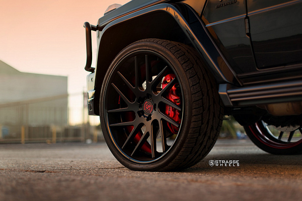 Фото дисков Strasse Wheels SM7T Deep Concave Черный сатин на Mercedes-Benz G-Class II