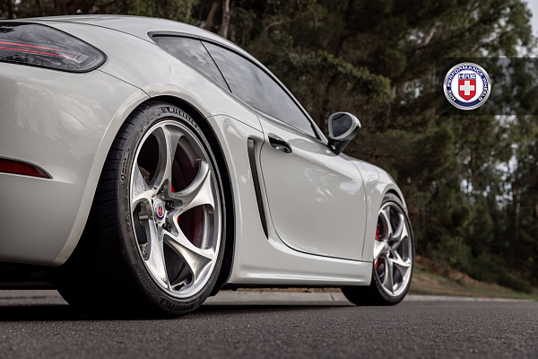 Фото дисков HRE 522M Глянцевый лак на Porsche Cayman III