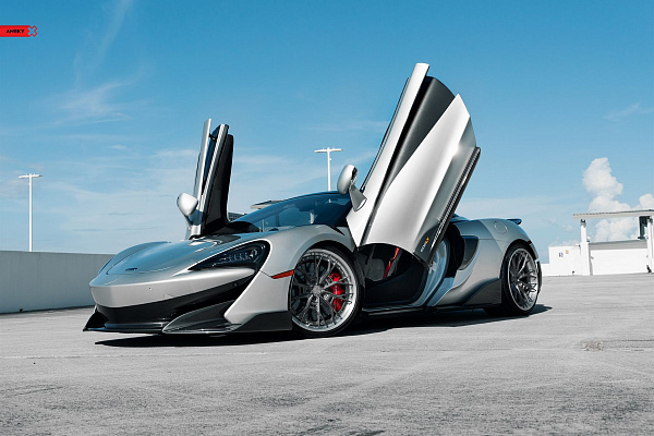 Фото дисков Anrky S3-X5 Сатиновый темный лак на McLaren 600
