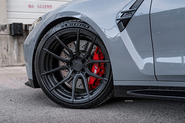 Фото дисков Strasse Wheels SV5 Deep Concave Duoblock Черный сатин на BMW 4/M4 (G22/G82)