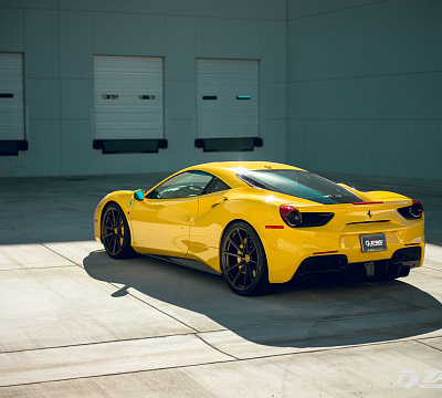 Фото дисков Vossen M-X2 на Ferrari 488