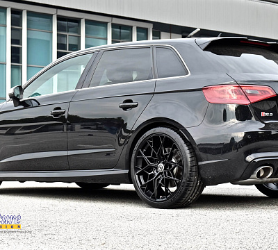 Фото дисков HRE FF10 на Audi A/S/RS 3 (8V)