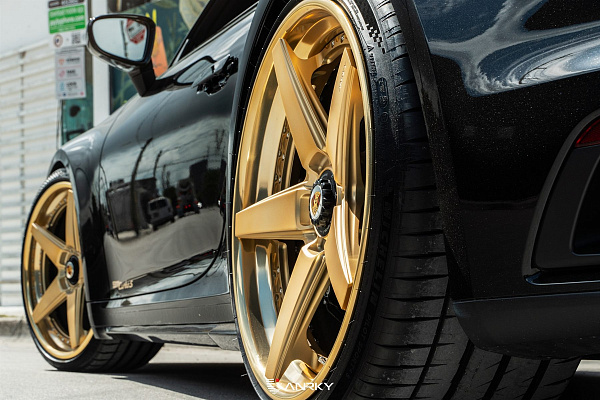 Фото дисков Anrky RS5.3 Сатиновое золото на Porsche 911 VIII