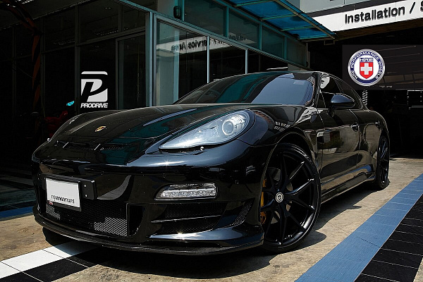 Фото дисков HRE P101 Черный сатин на Porsche Panamera I