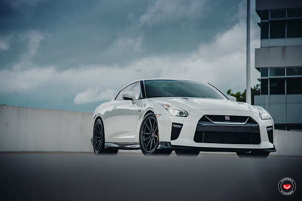 Nissan GT-R