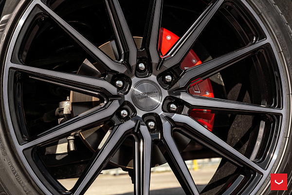 Фото дисков Vossen HF6-1 Алмазная проточка на Chevrolet Suburban XII