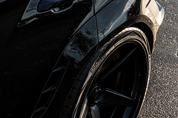 Фото дисков Anrky RS5.3 Черный сатин на Lamborghini Urus