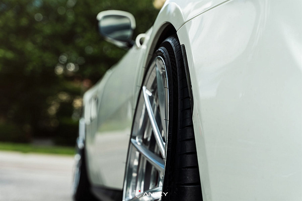 Фото дисков Anrky AN28 Полированный лак на Ferrari GTC4Lusso