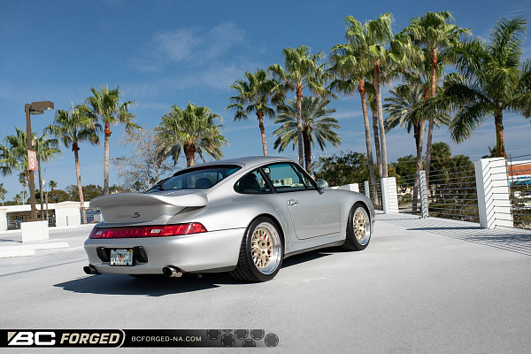 Фото дисков BC Forged MHE28 Глянцевая шампань на Porsche 911 IV