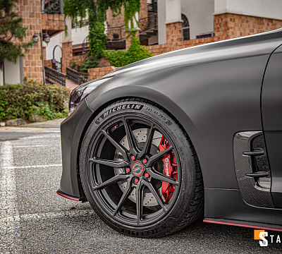 Фото дисков Vossen HF-3 на Kia Stinger