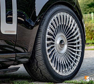 Фото дисков Vossen UV-5 на Range Rover V