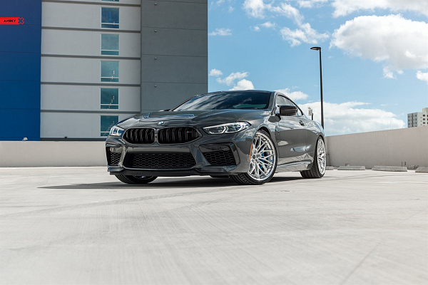 Фото дисков Anrky S3-X1 Глянцевый лак на BMW 8/M8