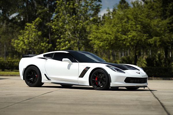 Фото дисков BC Forged RZ05 Черный сатин на Chevrolet Corvette C7