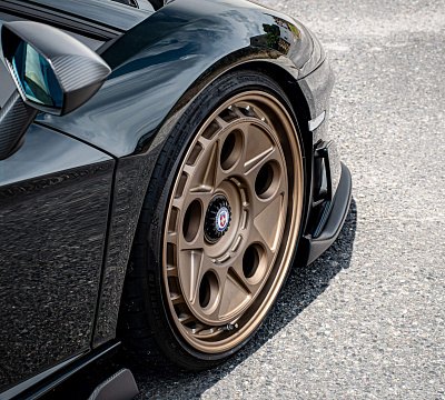 Фото дисков HRE 454 GTM на Lamborghini Aventador