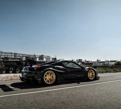 Фото дисков Savini SV72 на Ferrari 458