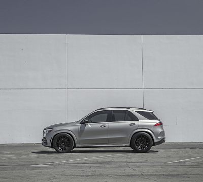 Фото дисков Rotiform ZWS на Mercedes-Benz GLE II