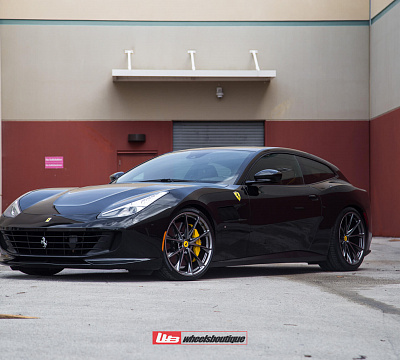 Фото дисков HRE P204 на Ferrari GTC4Lusso