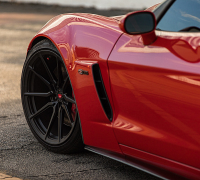 Фото дисков Vossen M-X2 на Chevrolet Corvette C6