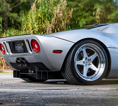 Фото дисков Strasse Wheels S5 Track на Ford GT I
