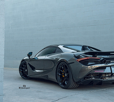 Фото дисков HRE P201 на McLaren 720S