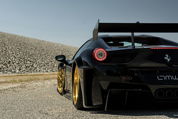 Фото дисков Savini SV72 Глянцевое золото на Ferrari 458