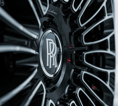 Фото дисков Brixton Forged LX01 на Rolls-Royce Wraith