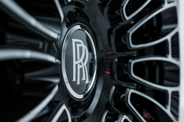 Фото дисков Brixton Forged LX01 Алмазная проточка на Rolls-Royce Wraith
