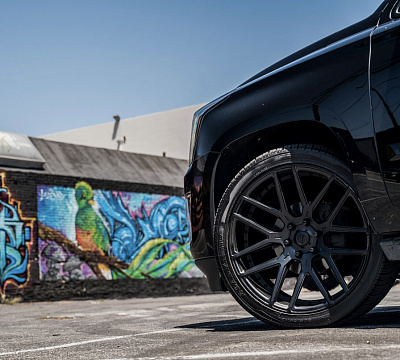 Фото дисков Savini SV63 на Cadillac Escalade IV