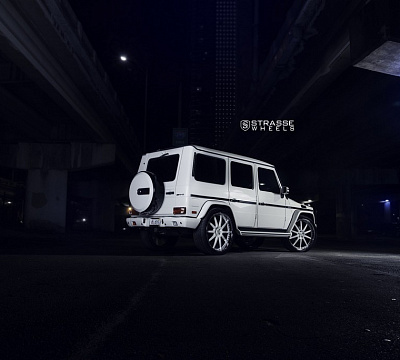 Фото дисков Strasse Wheels R10 Signature на Mercedes-Benz G-Class II