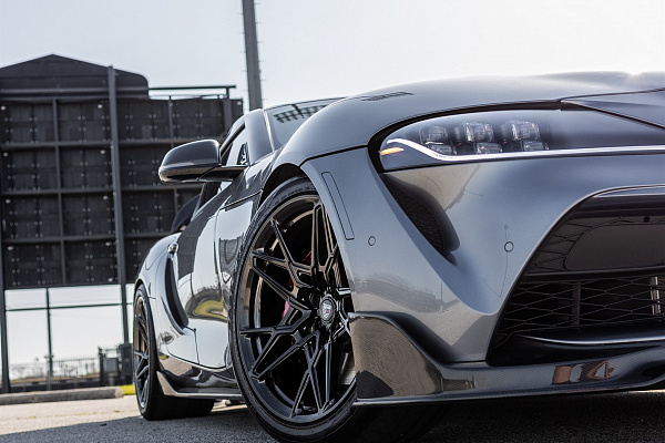 Фото дисков Anrky S1-X2 Глянцевый темный лак на Toyota Supra A90