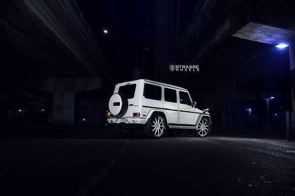 Фото дисков Strasse Wheels R10 Signature Другой цвет на Mercedes-Benz G-Class II