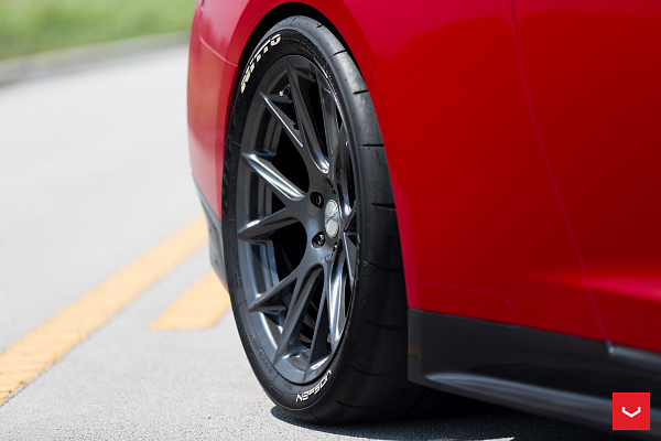 Фото дисков Vossen VFS-6 Глянцевый графит на Nissan GT-R
