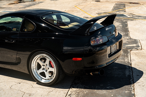 Фото дисков Strasse Wheels S5 Track Глянцевый лак на Toyota Supra A80