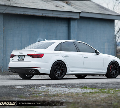 Фото дисков BC Forged RS40 на Audi A/S/RS 4 (B9)
