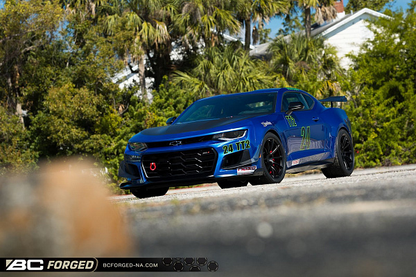 Фото дисков BC Forged KL13 Черный матовый на Chevrolet Camaro VI