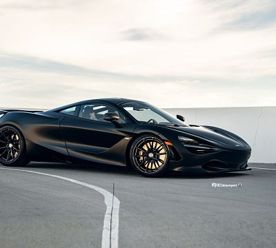 Фото дисков HRE P104SC на McLaren 720S