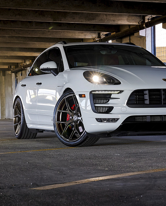 Фото дисков HF-5 Сатиновая бронза на Porsche Macan I