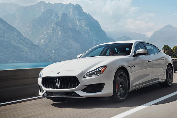 Фото дисков Maserati ATLANTE Глянцевый темный лак на Maserati Quattroporte VI