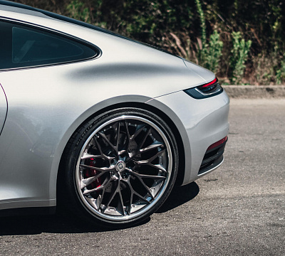 Фото дисков HRE S200 на Porsche 911 VIII