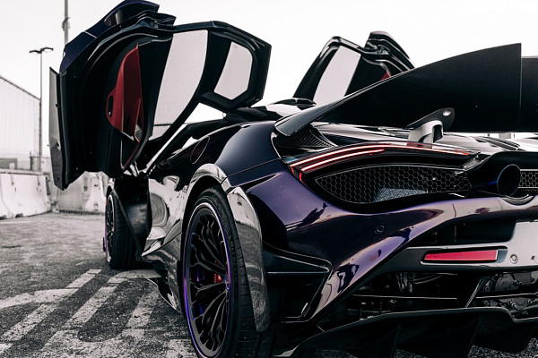 Фото дисков Brixton Forged CM6-RS Черный сатин на McLaren 720S