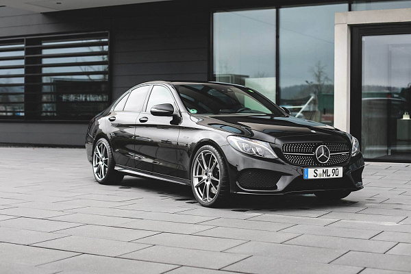 Фото дисков HRE FF04 Серебро на Mercedes-Benz C-Class (W205)