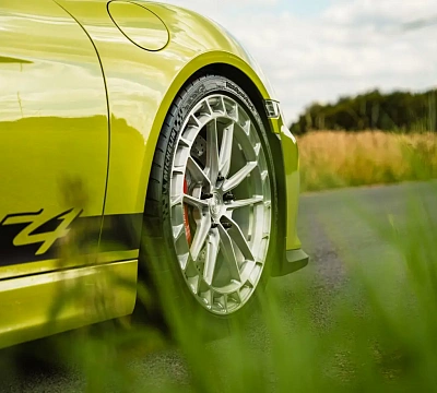 Фото дисков Bola FP3 на Porsche Cayman II