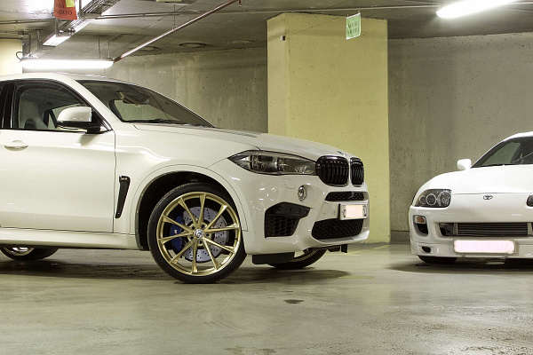 Фото дисков HRE P204 Глянцевое золото на BMW X6/X6 M (F16/F86)