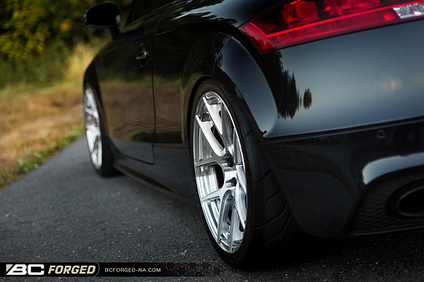 Фото дисков BC Forged HCS02 Глянцевый лак на Audi TT (8J)