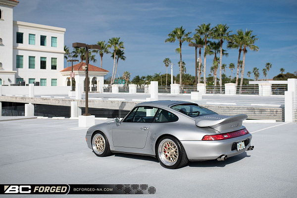 Фото дисков BC Forged MHE28 Глянцевая шампань на Porsche 911 IV
