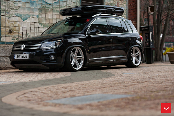 Фото дисков Vossen VFS-5 Серебро на Volkswagen Tiguan I