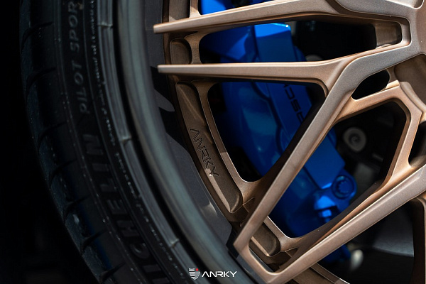 Фото дисков Anrky S3-X1 Сатиновая бронза на Porsche 911 VIII