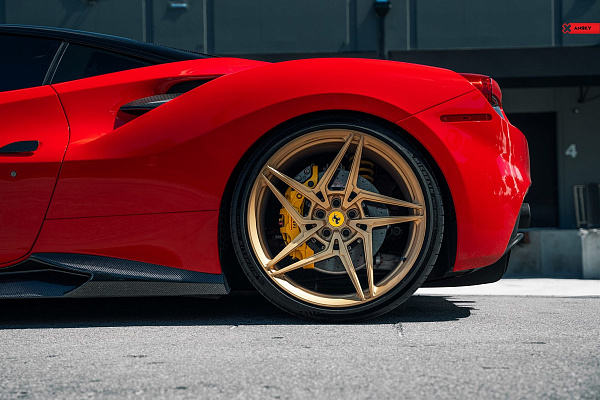 Фото дисков Anrky S1-X3 Сатиновое золото на Ferrari 488